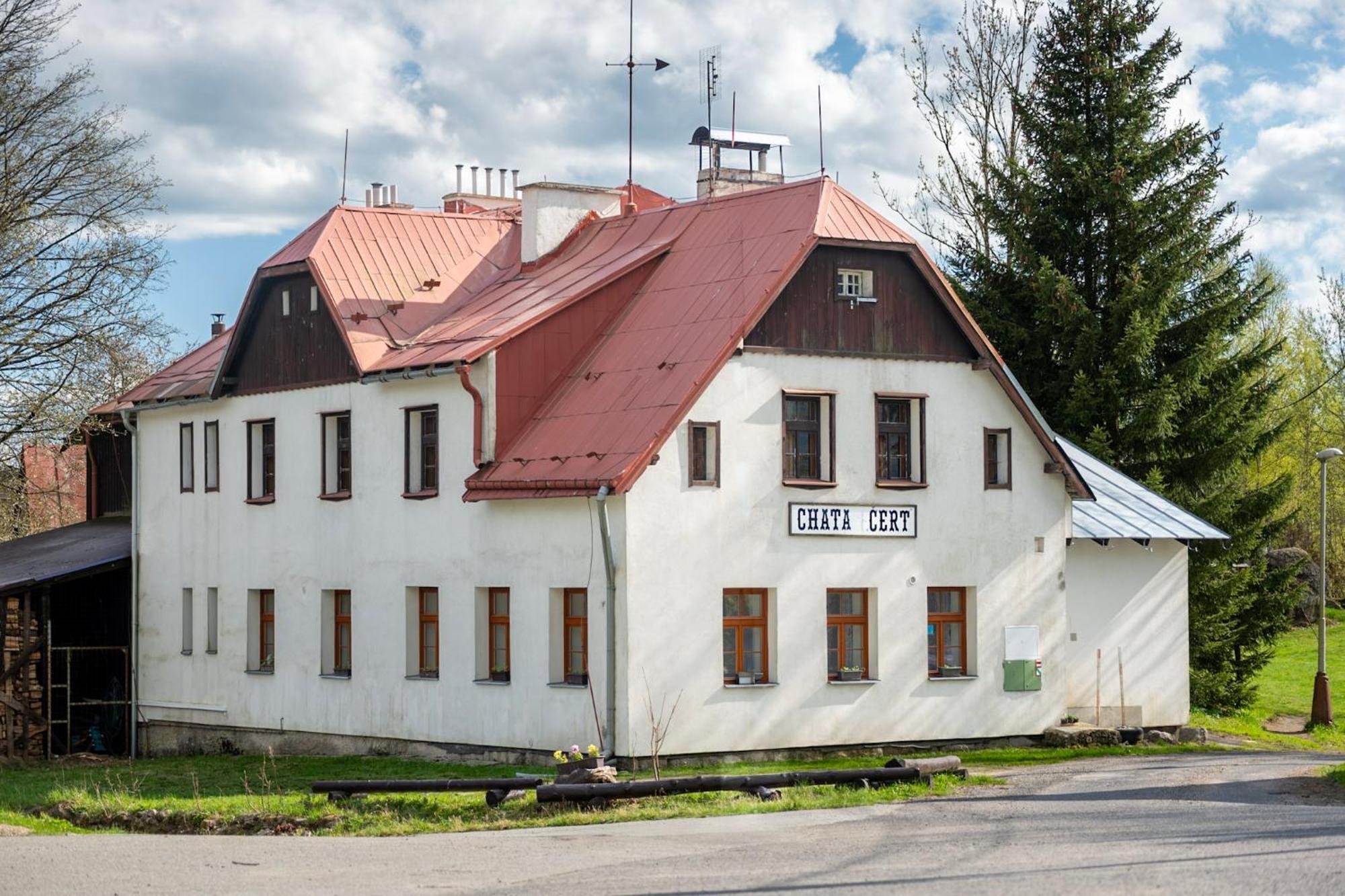 Chata Cert Josefŭv Dŭl Zewnętrze zdjęcie